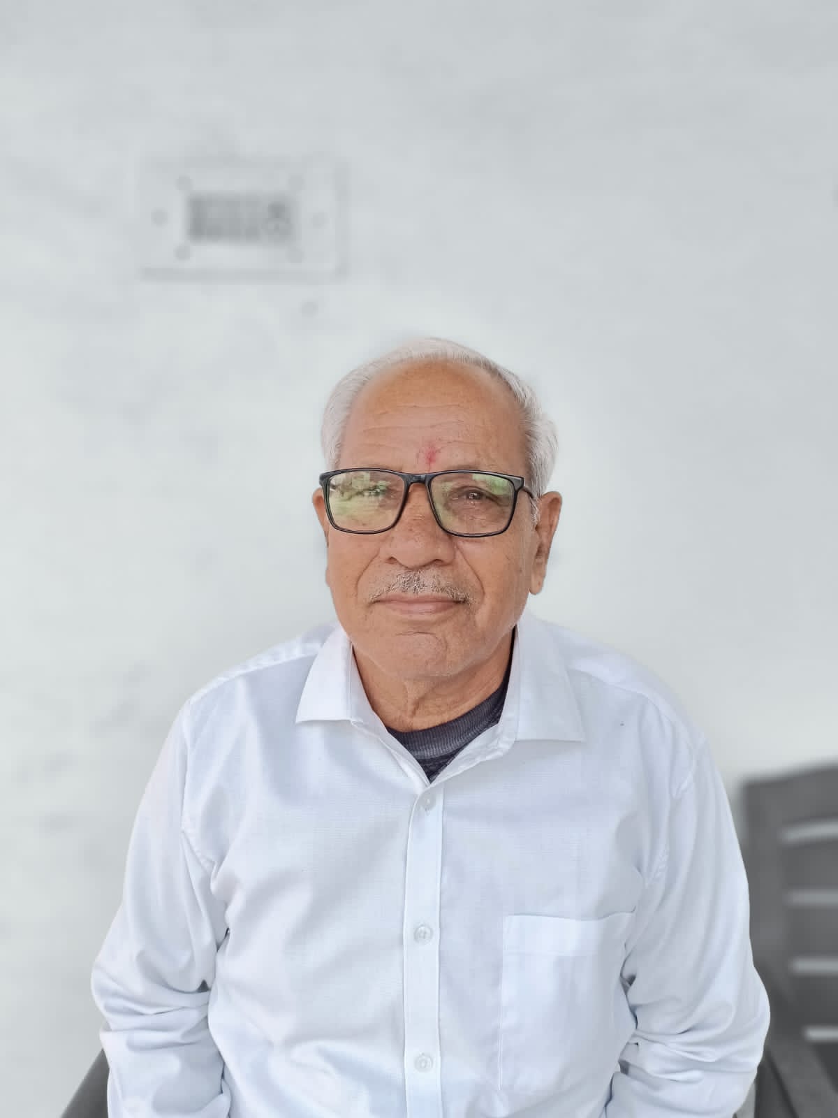 नाम में क्या रखा है कहने वालो? नाम में बहुत कुछ रखा है: एस एन तिवारी!