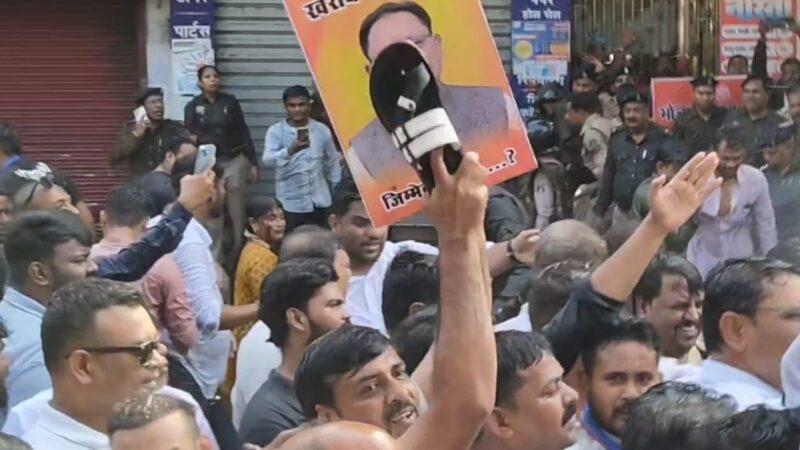 कांग्रेस हो गई चारित्रिक बदनाम,जनहित का मुद्दा पीछे छूटा ?